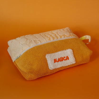 Mauca pouch